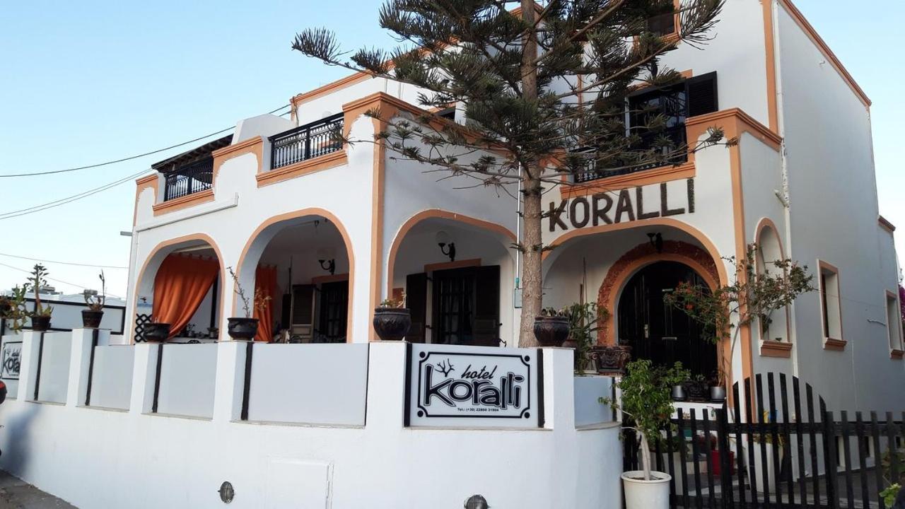 Hotel Koralli Kamári Eksteriør bilde