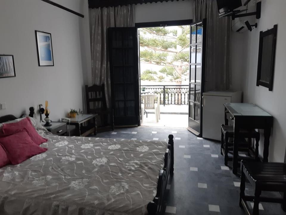 Hotel Koralli Kamári Eksteriør bilde