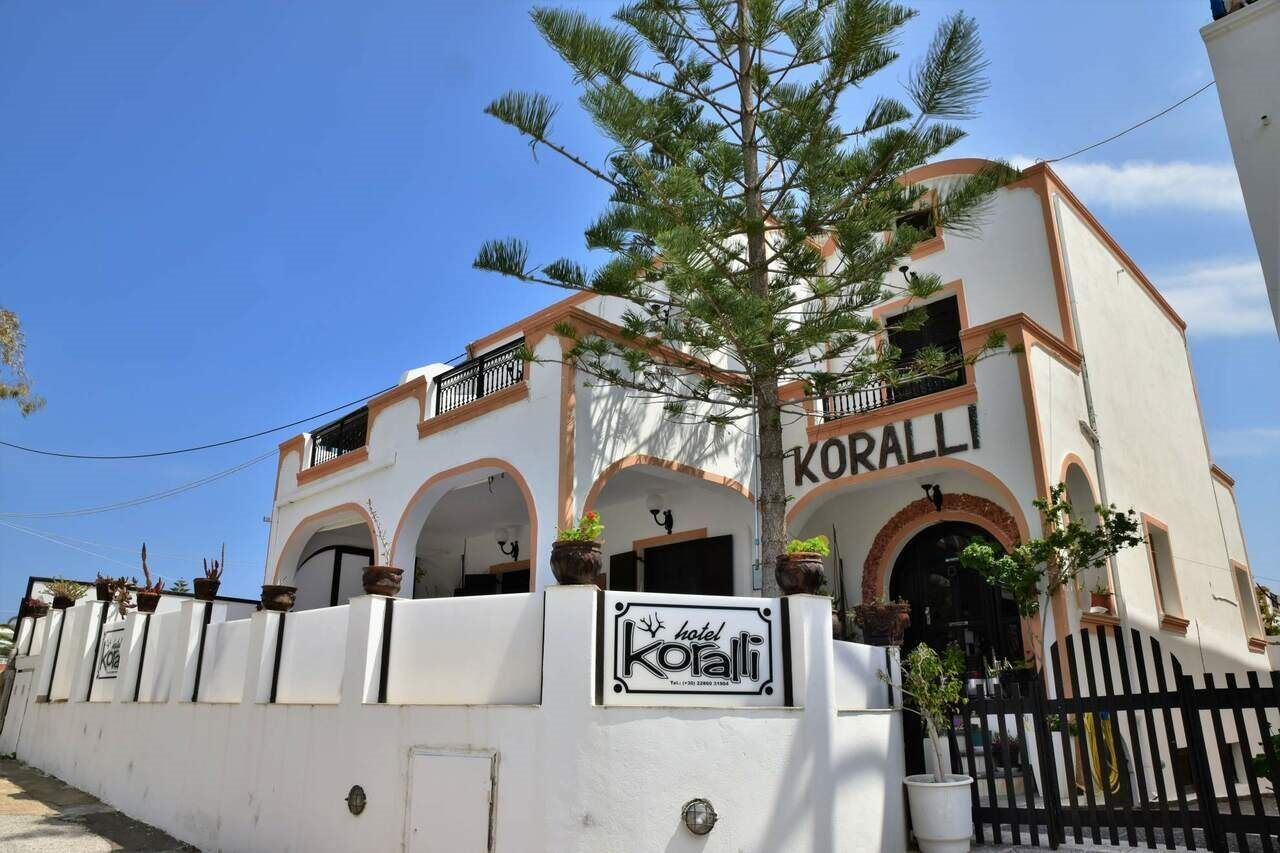 Hotel Koralli Kamári Eksteriør bilde